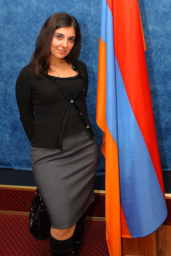 Знакомства Красивыми Армянками